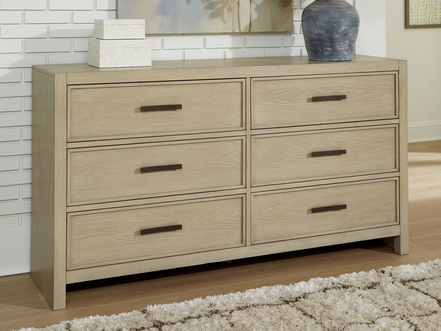 Haines Furniture Outlet - Ashley Furniture - Calmoro Bedroom - Dresser / Gray - B602-31