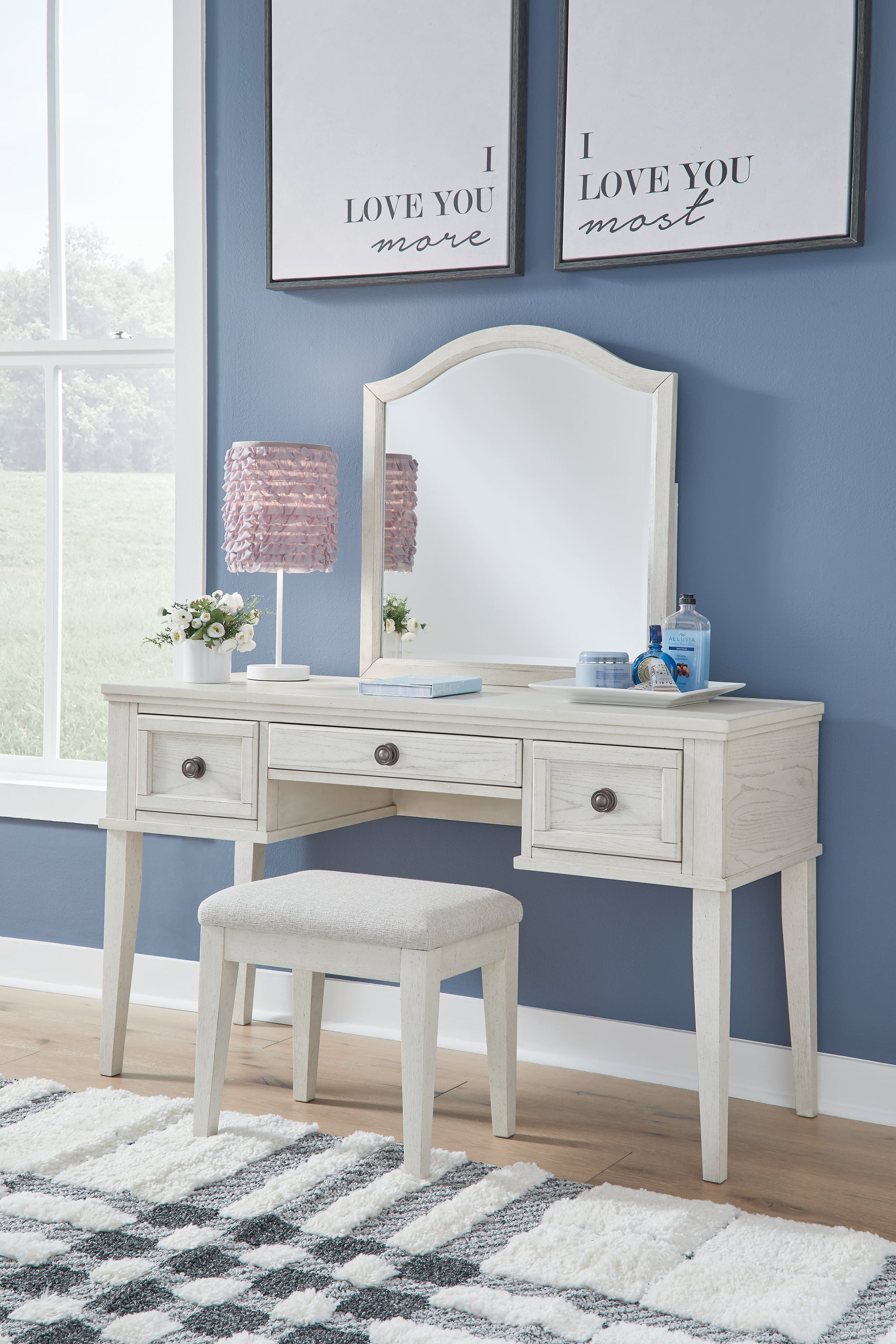 Haines Furniture Outlet - Ashley Furniture - Robbinsdale Mirrored Vanity with Bench - Mirrored Vanity with Bench / Antique White - B742B11