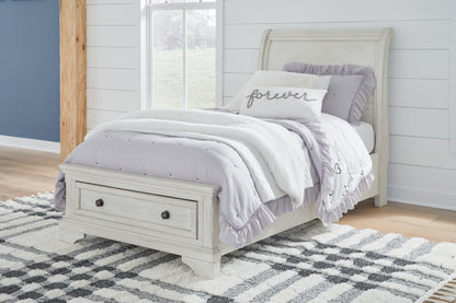 Haines Furniture Outlet - Ashley Furniture - Robbinsdale Bedroom - Twin Sleigh Storage Bed / Antique White - B742B12