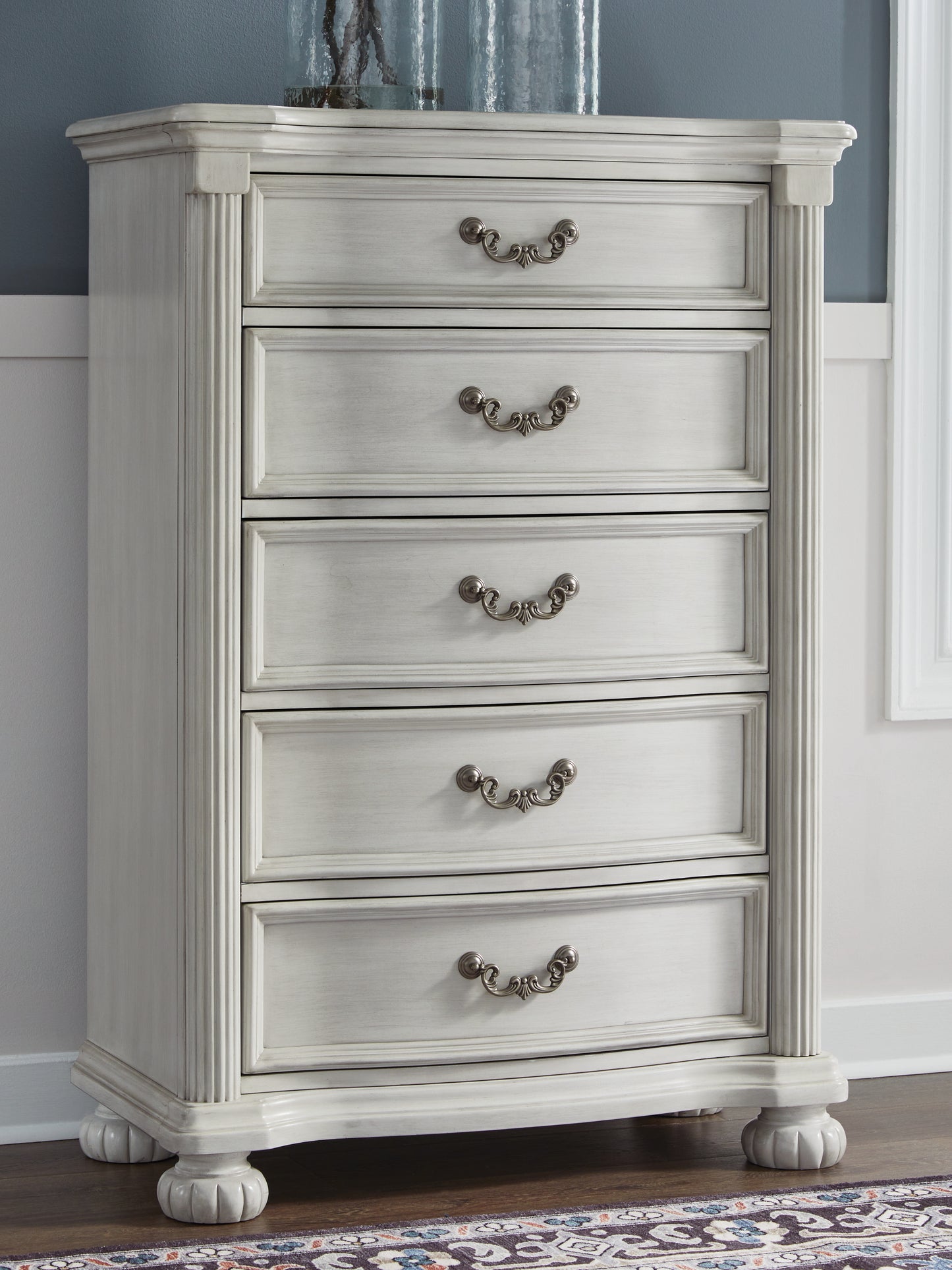 Haines Furniture Outlet - Ashley Furniture - Montelaine Bedroom - Five Drawer Chest / Antique White - B795-46
