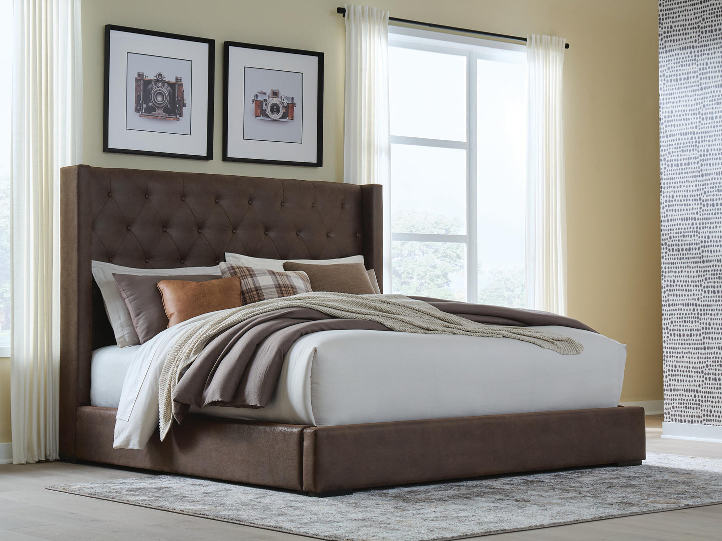 Haines Furniture Outlet - Ashley Furniture - Lavernty Bedroom - King Upholstered Storage Bed - PCB9002B2