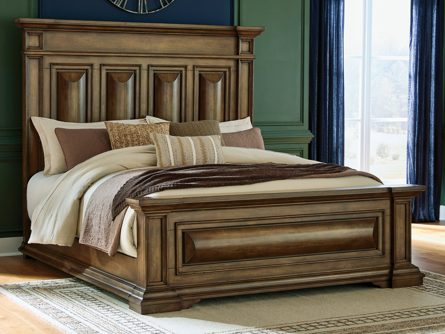 Haines Furniture Outlet - Ashley Furniture - Frantanna Bedroom - California King Panel Bed / Brown - PCB949B7