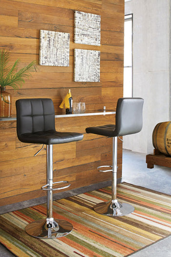 Haines Furniture Outlet - Ashley Furniture - Bellatier Dining Room - Adjustable Height Bar Stool (Set of 2) / Black/Chrome Finish - D120-130X2