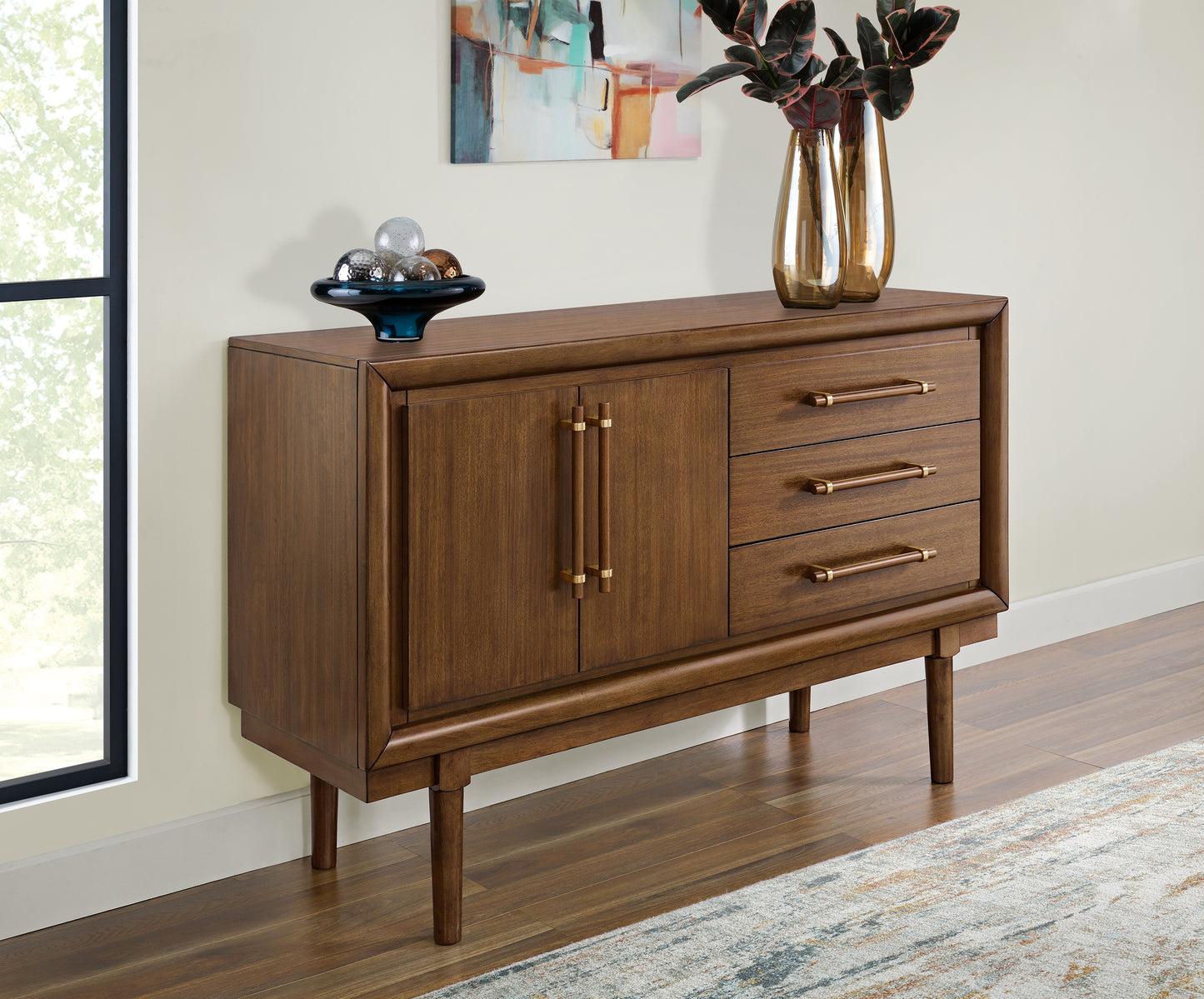 Haines Furniture Outlet - Ashley Furniture - Lyncott Dining Room - Dining Room Server / Brown - D615-60