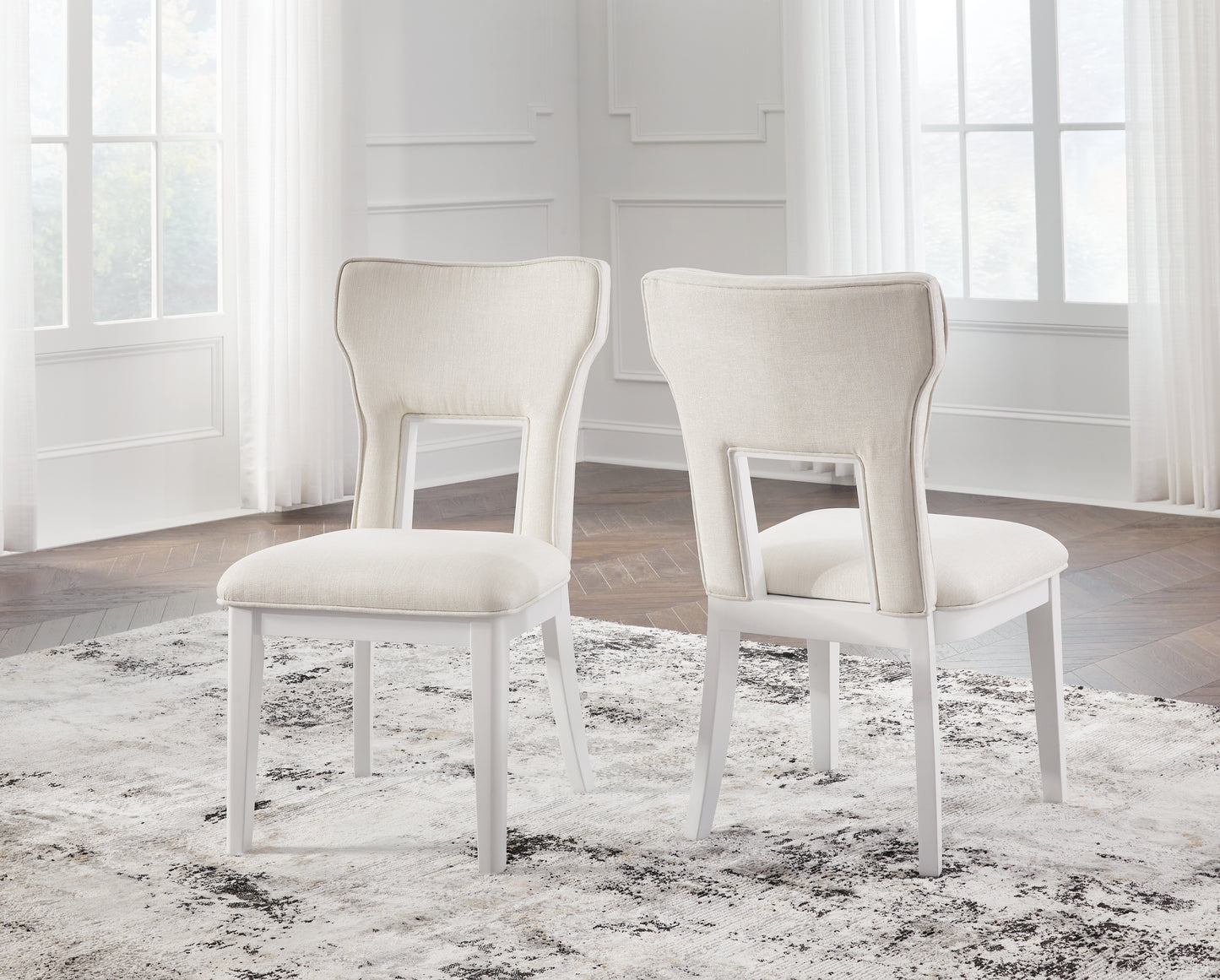 Haines Furniture Outlet - Ashley Furniture - Chalanna Dining Room - Dining Chair (Set of 2) / White - D822-01X2