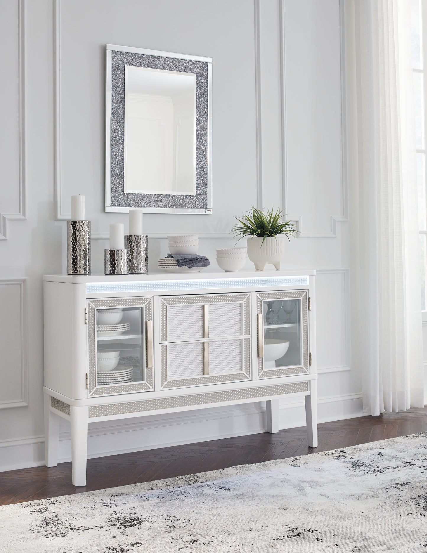 Haines Furniture Outlet - Ashley Furniture - Chalanna Dining Room - Dining Room Server / White - D822-60