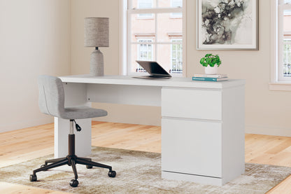 Haines Furniture Outlet - Ashley Furniture - Onita Office Desk - Home Office Desk / White - H9630-134