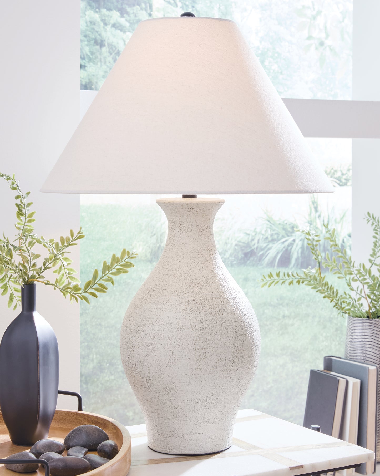 Haines Furniture Outlet - Ashley Furniture - Ashbend Lighting - Ceramic Table Lamp (1/CN) - L100884