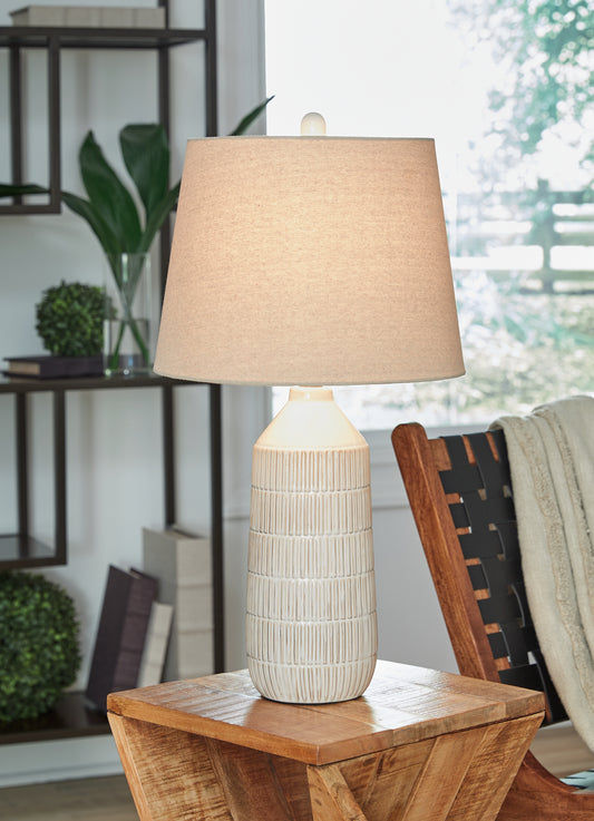Haines Furniture Outlet - Ashley Furniture - Willport Lighting - Ceramic Table Lamp (Set of 2) / Off White - L177994
