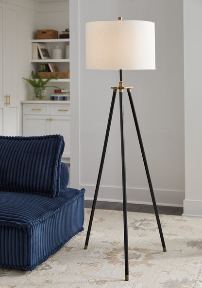 Haines Furniture Outlet - Ashley Furniture - Cashner Lighting - Metal Floor Lamp (1/CN) / Black/Gold Finish - L206101