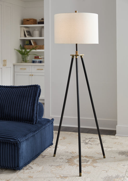 Haines Furniture Outlet - Ashley Furniture - Cashner Lighting - Metal Floor Lamp (1/CN) / Black/Gold Finish - L206101