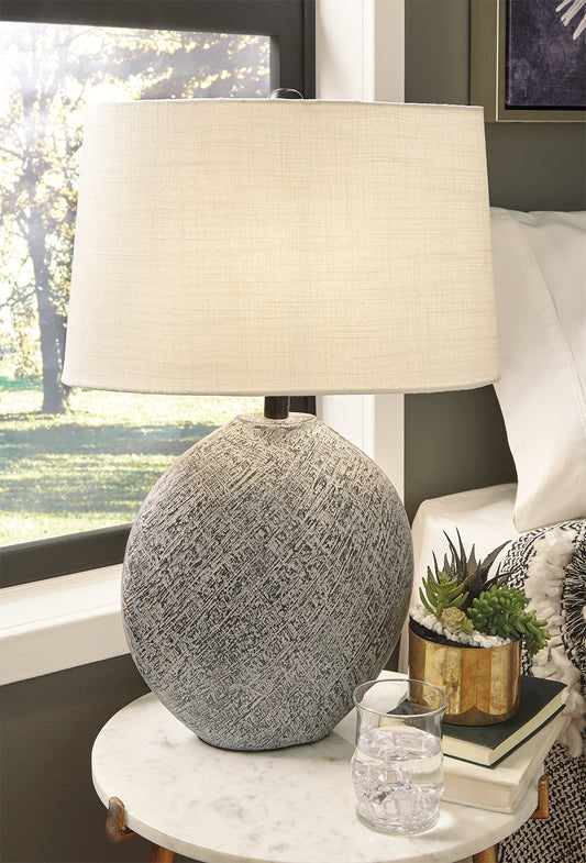 Haines Furniture Outlet - Ashley Furniture - Harif Lighting - Table Lamp (Set of 2) / Black - L235624X2
