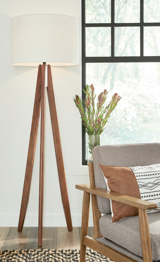 Haines Furniture Outlet - Ashley Furniture - Dallson Lighting - Wood Floor Lamp (1/CN) / Brown - L329011