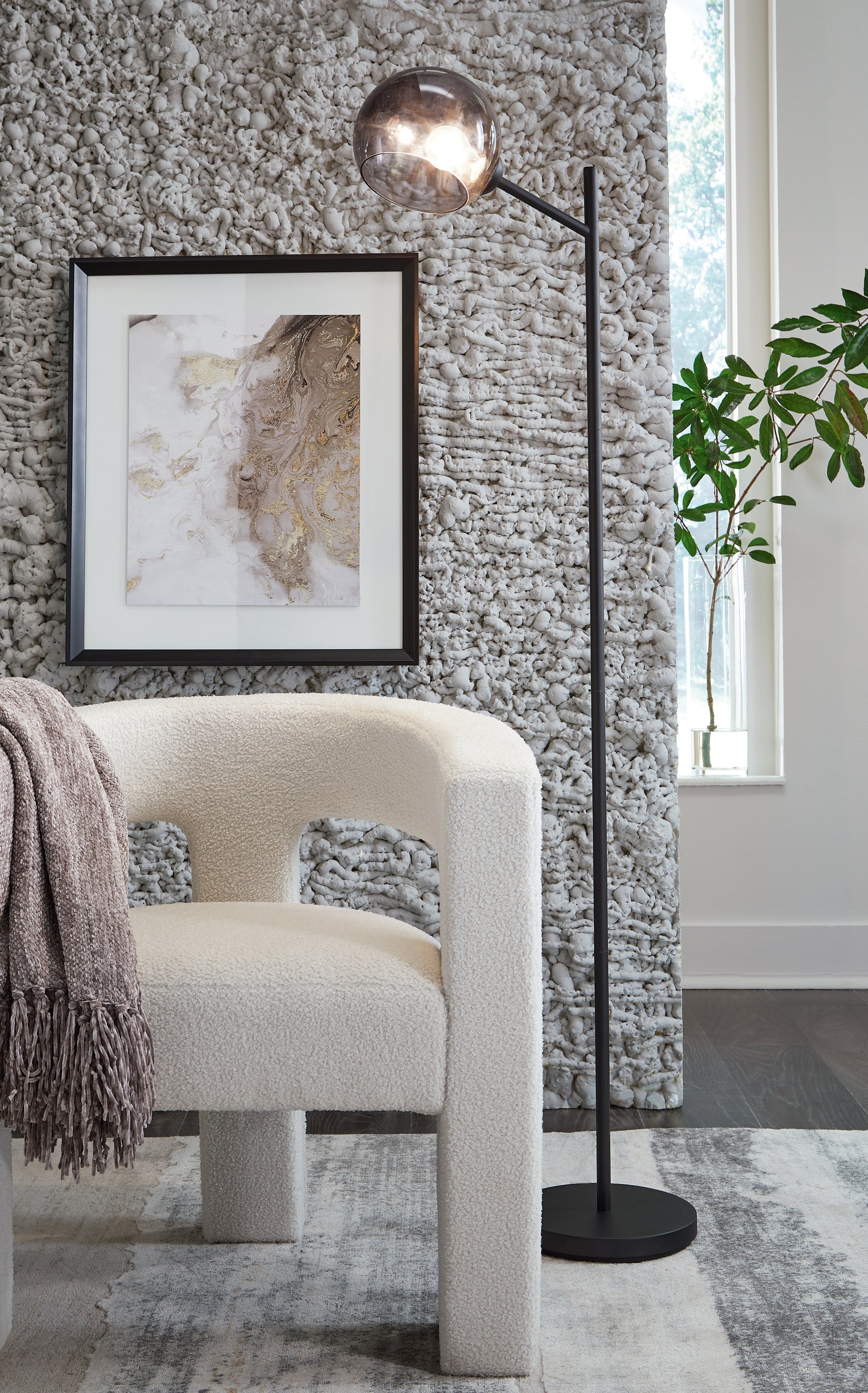 Haines Furniture Outlet - Ashley Furniture - Abanson Lighting - Metal Floor Lamp (1/CN) / Black - L734381