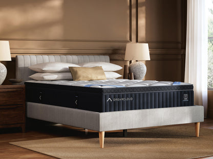 Haines Furniture Outlet - Ashley Furniture - DreamCloud Premier Hybrid Mattresses - King / White - M13641