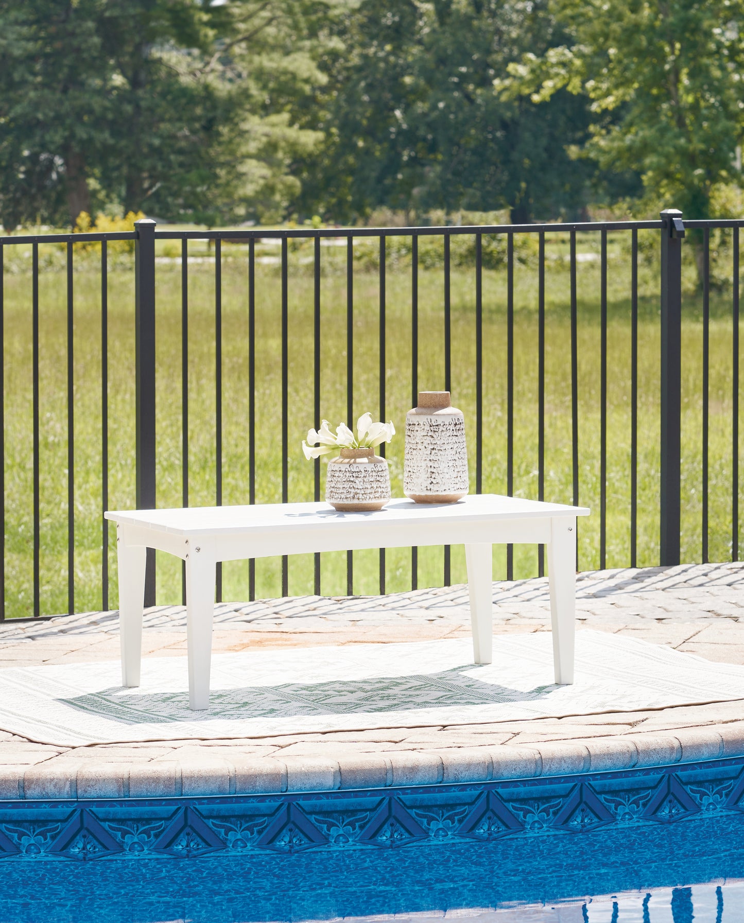 Haines Furniture Outlet - Ashley Furniture - Hyland wave Outdoor - Rectangular Cocktail Table / White - P111-701