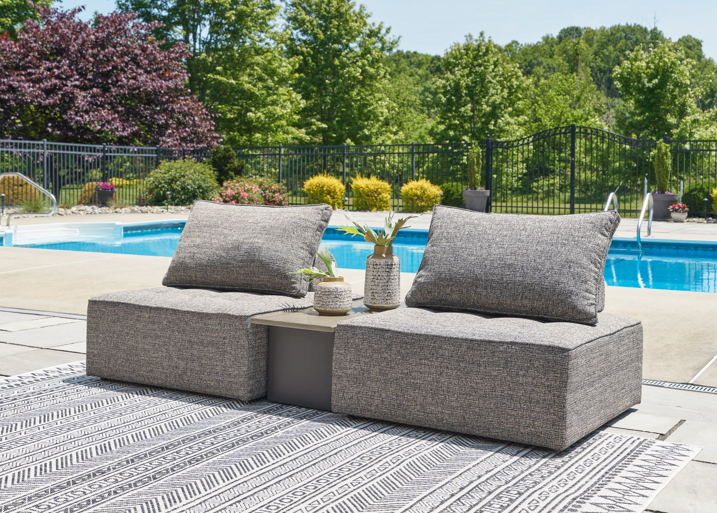 Haines Furniture Outlet - Ashley Furniture - Bree Zee Outdoor - 3-Piece Outdoor Sectional / Brown - P160P4