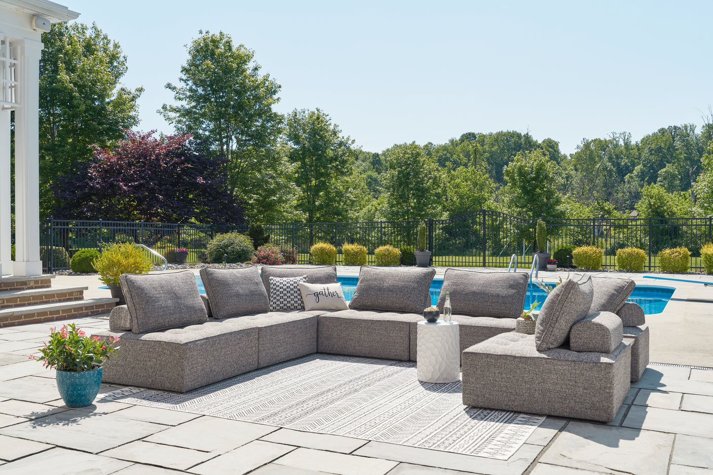 Haines Furniture Outlet - Ashley Furniture - Bree Zee Outdoor - 8-Piece Outdoor Sectional / Brown - P160P6