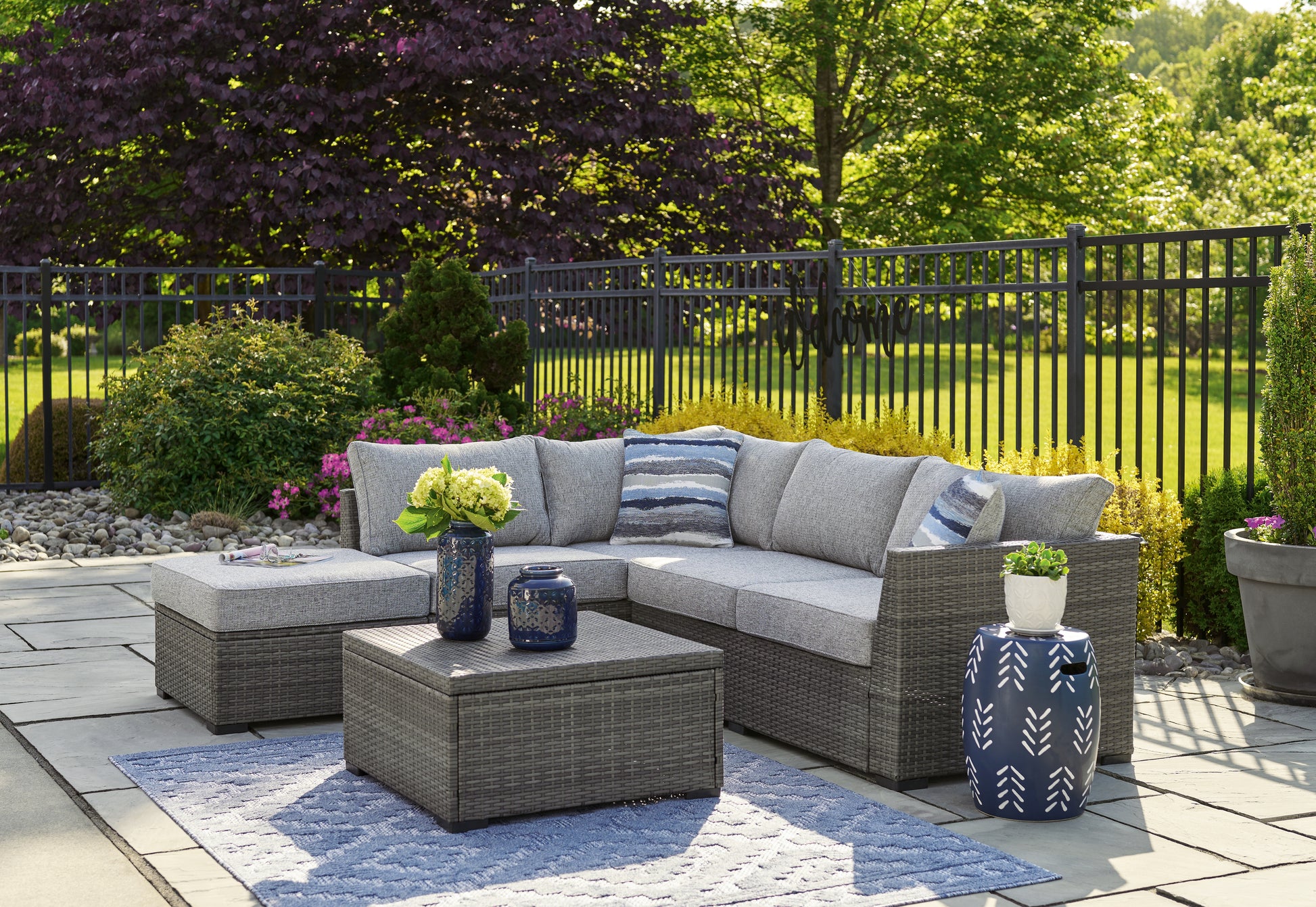 Haines Furniture Outlet - Ashley Furniture - Petal Road Outdoor - LoveseatSEC/OTTO/TBL Set(4/CN) / Gray - P297-070