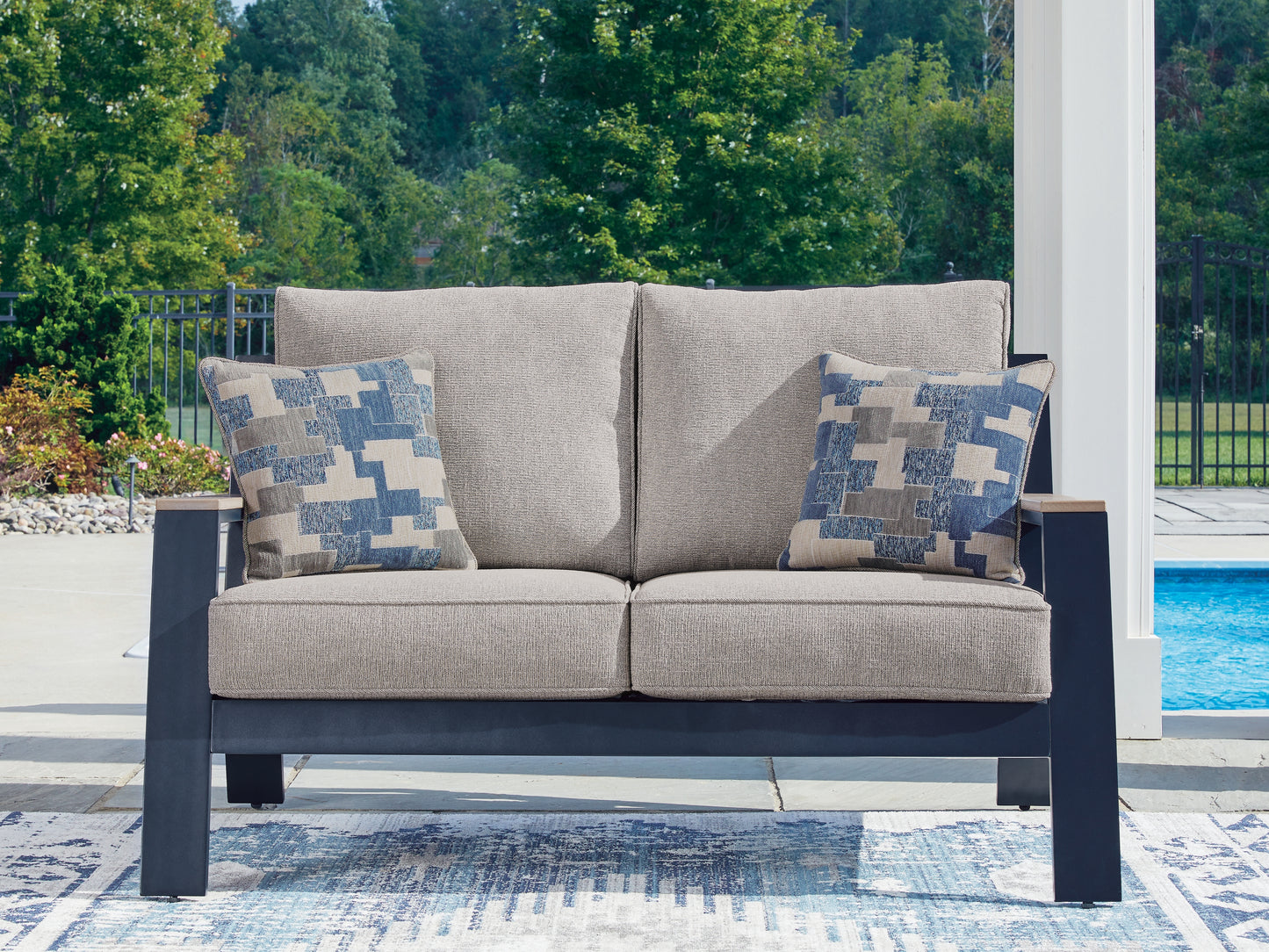 Haines Furniture Outlet - Ashley Furniture - East Beach Outdoor - Loveseat w/Cushion / Navy Blue/Driftwood - PCP587-835