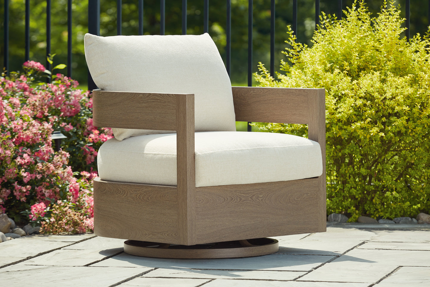 Haines Furniture Outlet - Ashley Furniture - Serene Bay Outdoor - Swivel Glider Chair w/Cushion / Dark Brown/White - P671-821