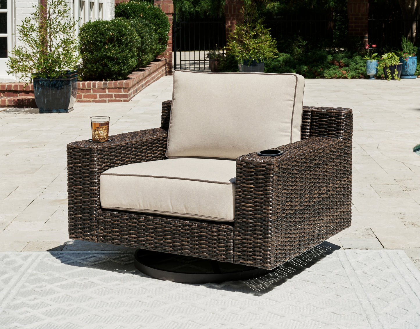 Haines Furniture Outlet - Ashley Furniture - Coastline Bay Outdoor - Swivel Lounge w/ Cushion / Brown - P784-821