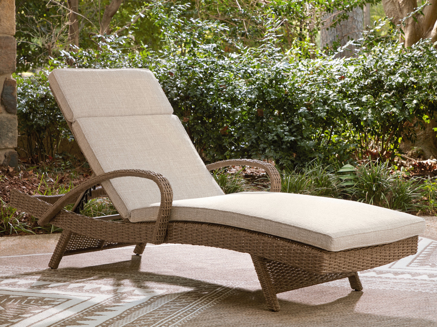 Haines Furniture Outlet - Ashley Furniture - Laguna Heights Outdoor - Chaise Lounge with Cushion / Beige - PCP790-815