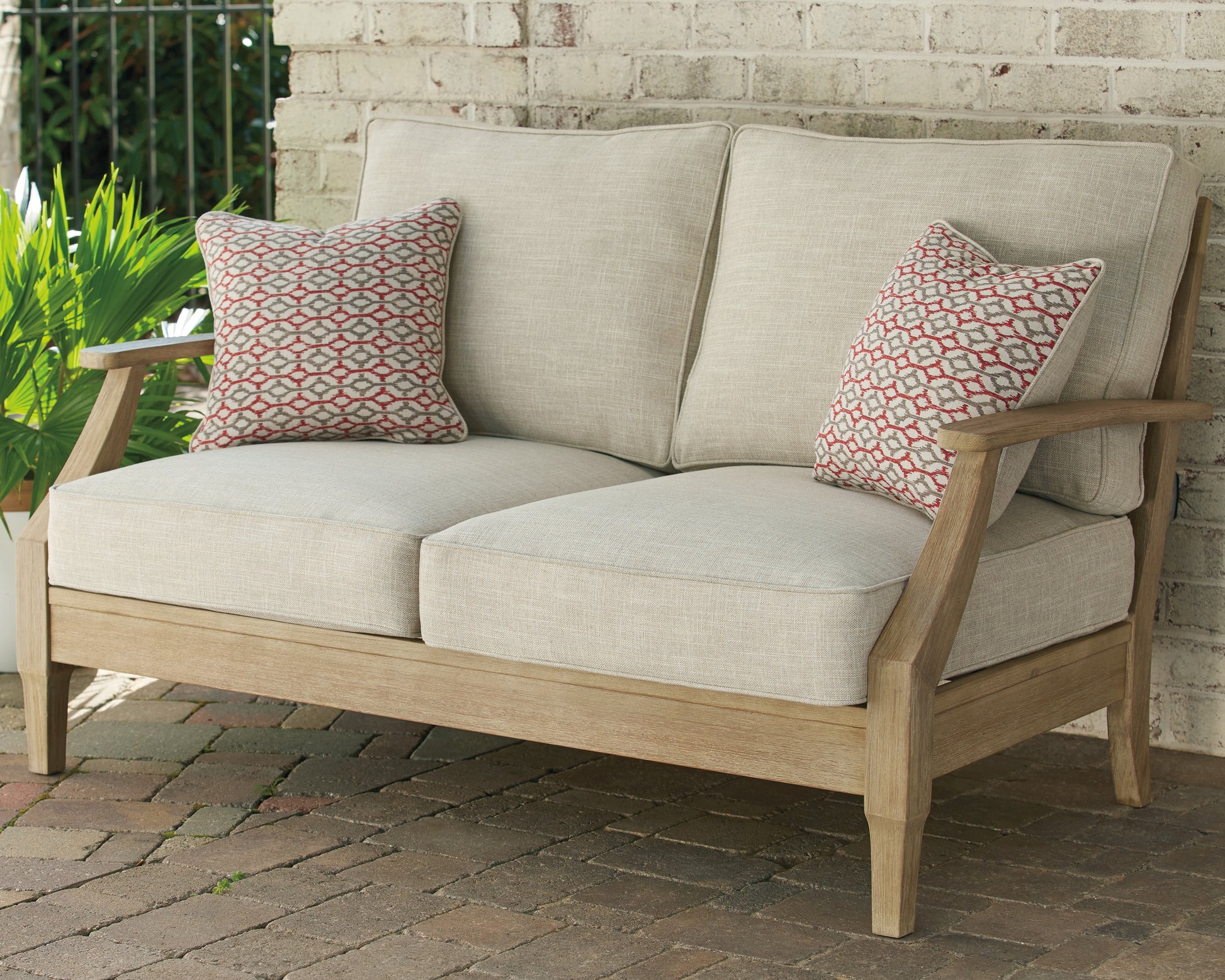 Haines Furniture Outlet - Ashley Furniture - Clare View Outdoor - Corner with Cushion / Beige - P801-877