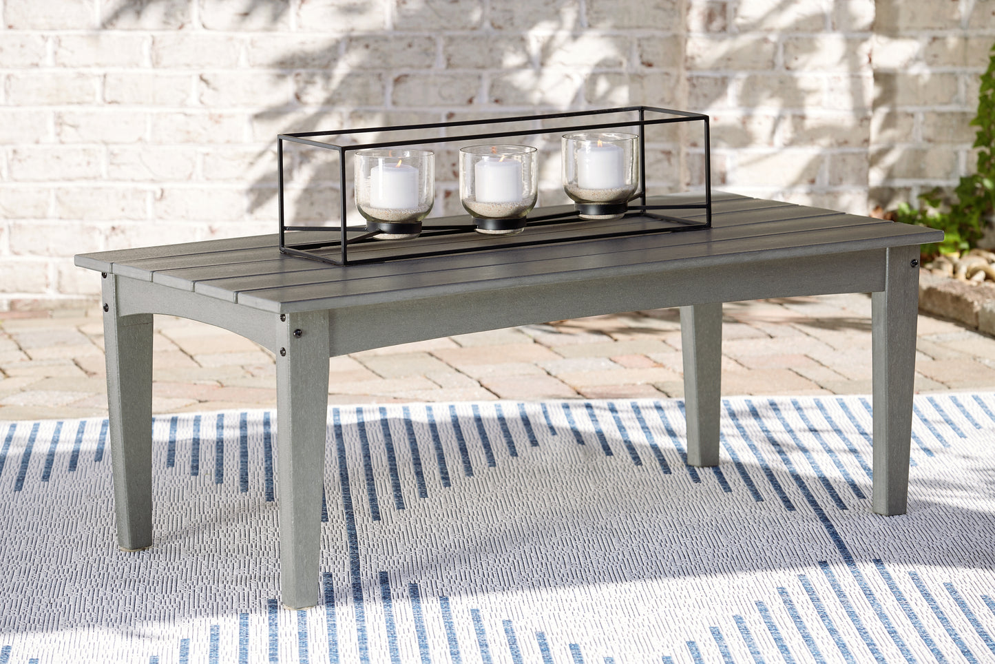 Haines Furniture Outlet - Ashley Furniture - Visola Outdoor - Rectangular Cocktail Table / Gray - P802-701