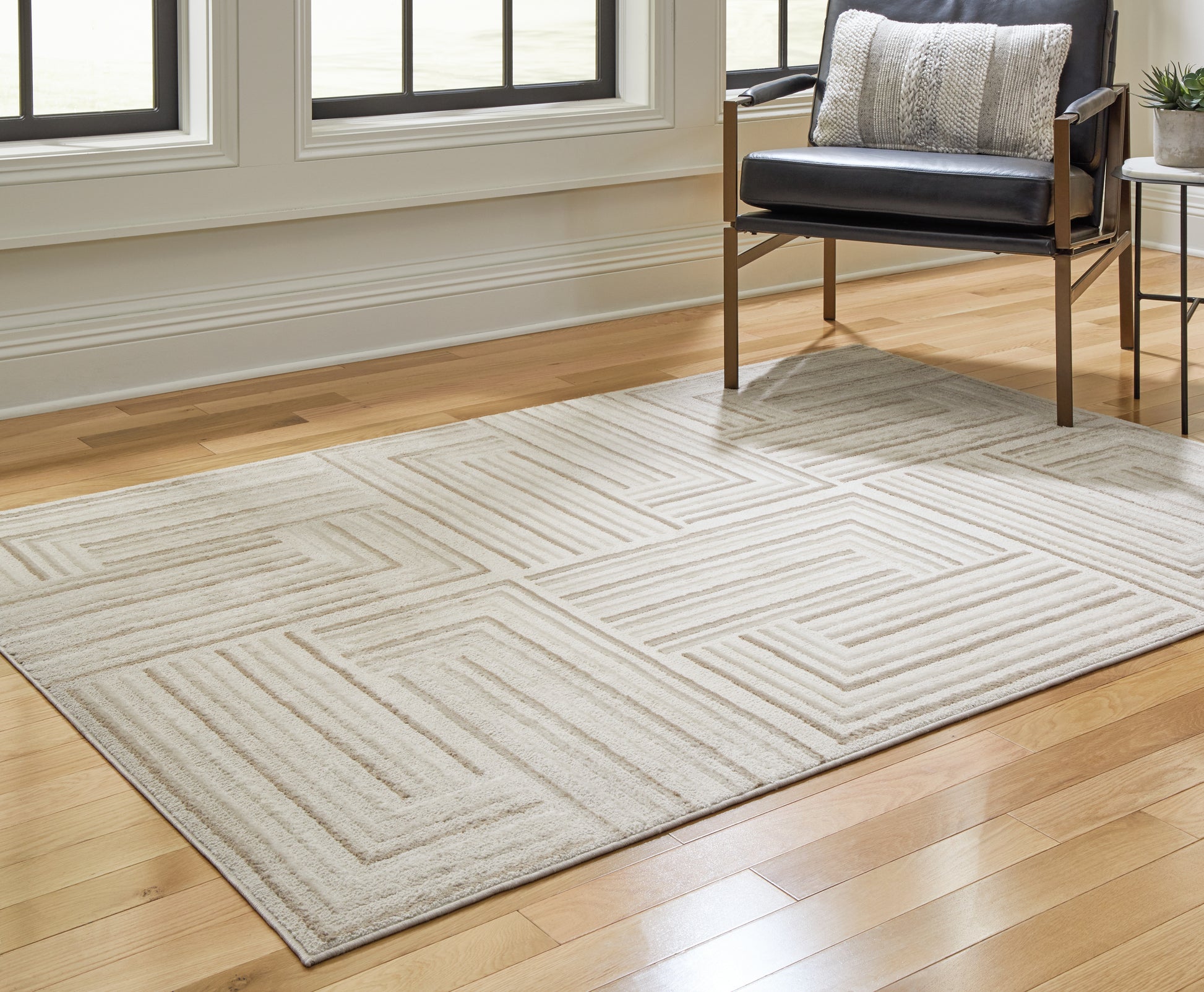 Haines Furniture Outlet - Ashley Furniture - Darmondard Rug - 5' x 7' Rug / Cream/Taupe - R406942