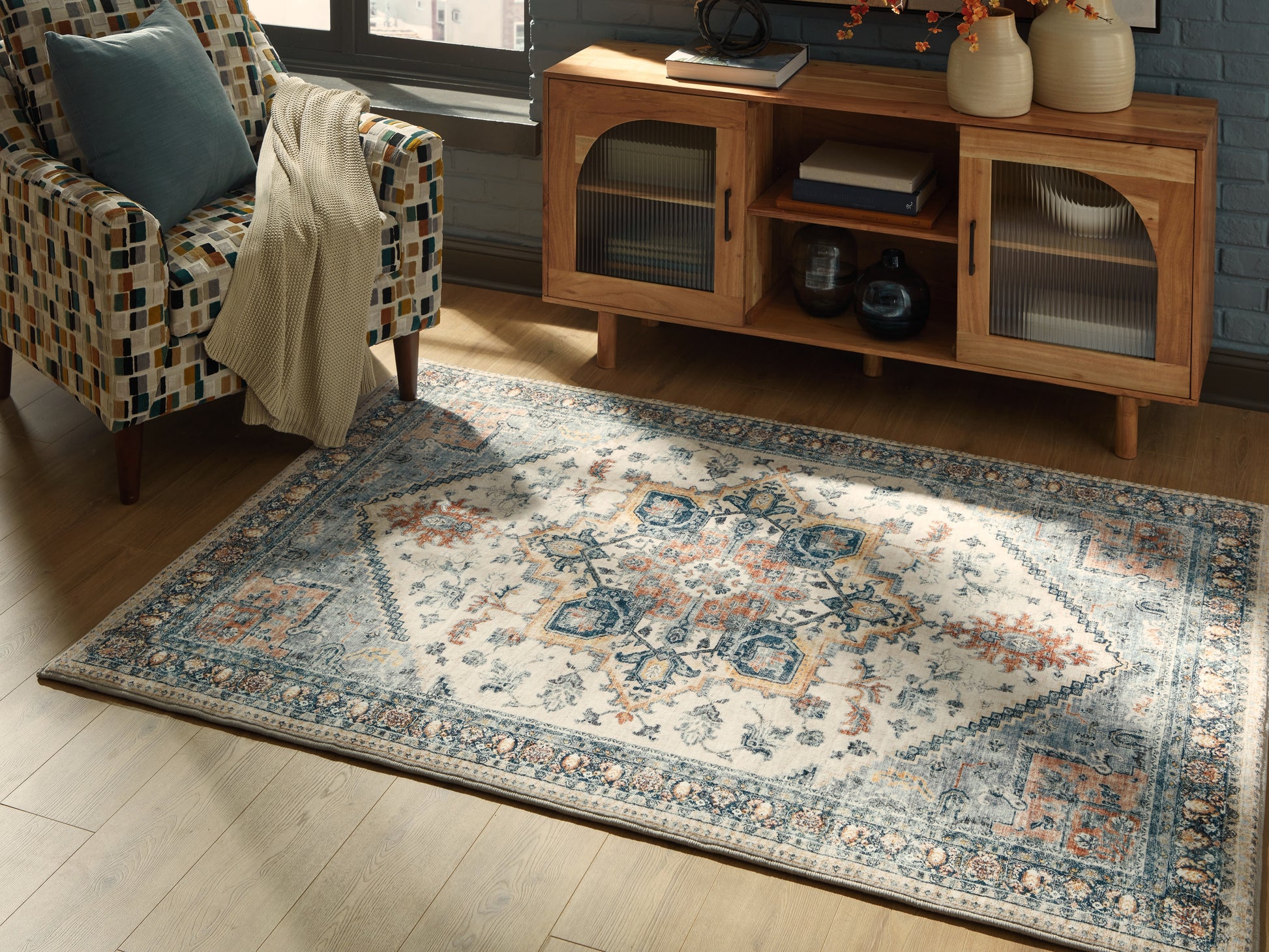 Haines Furniture Outlet - Ashley Furniture - Wallney Rug - 7'6" x 9'6" Area Rug / Multi - R407491