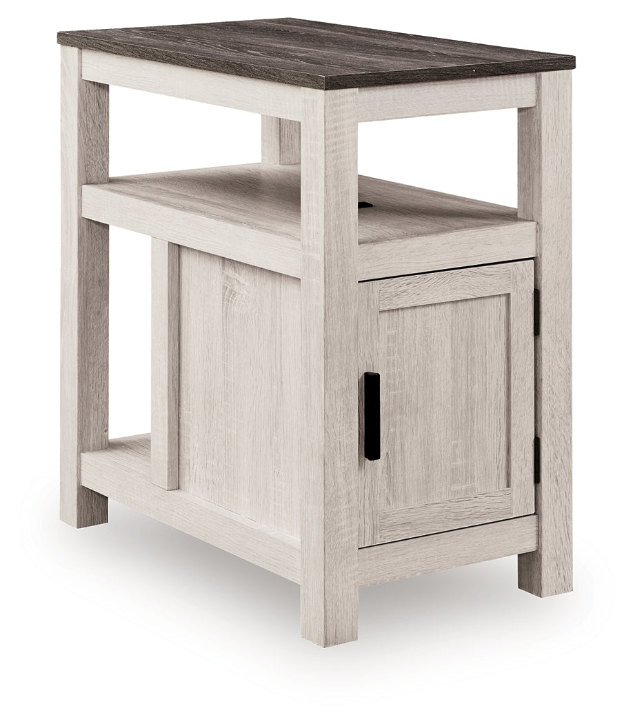 Fendenmore Chairside End Table