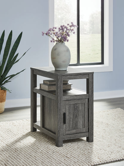 Haines Furniture Outlet - Ashley Furniture - Fendenmore Chairside End Table - Chair Side End Table / Two-tone - T190-317