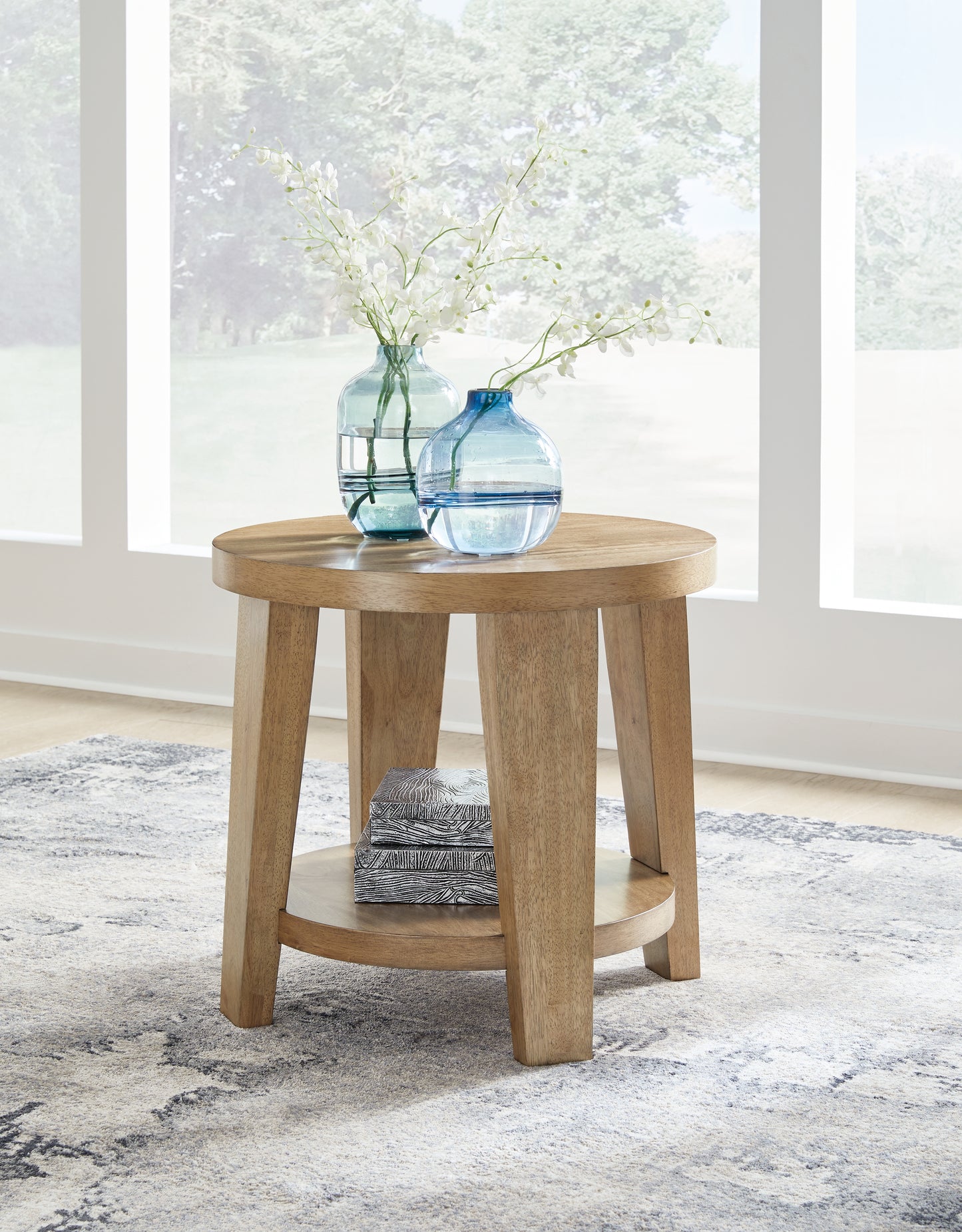 Haines Furniture Outlet - Ashley Furniture - Kristiland End Table - Round End Table / Light Brown - T674-6