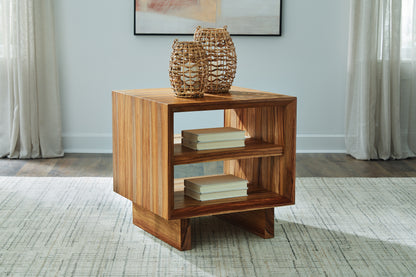 Haines Furniture Outlet - Ashley Furniture - Dressonni End Table - Square End Table / Brown - T690-2
