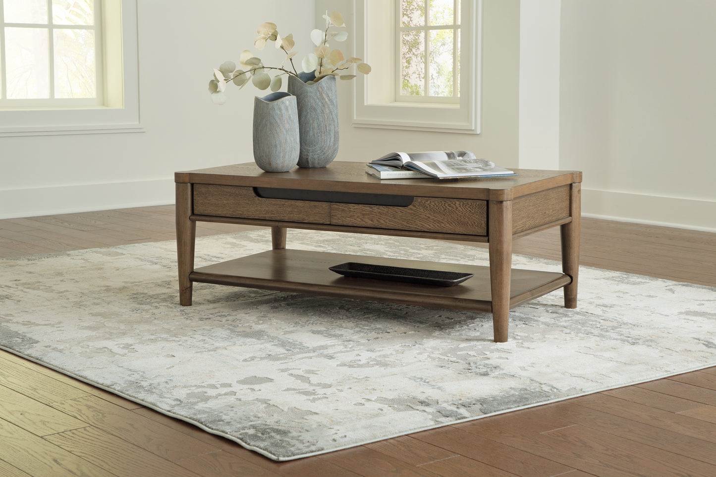 Haines Furniture Outlet - Ashley Furniture - Roanhowe Coffee Table - Rectangular Cocktail Table / Brown - T769-1