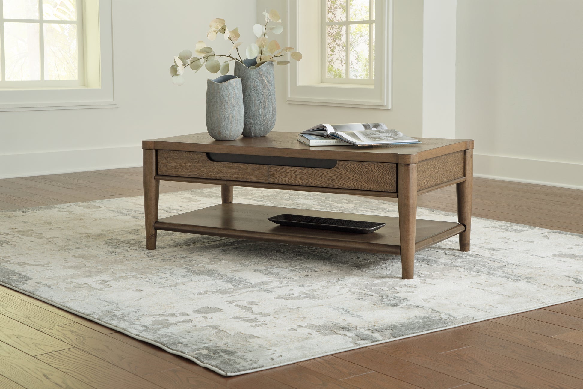 Haines Furniture Outlet - Ashley Furniture - Roanhowe Coffee Table - Rectangular Cocktail Table / Brown - T769-1