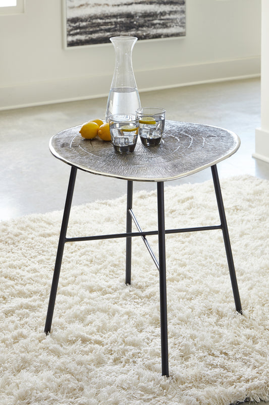Haines Furniture Outlet - Ashley Furniture - Laverford End Table - Round End Table / Chrome/Black - T836-6